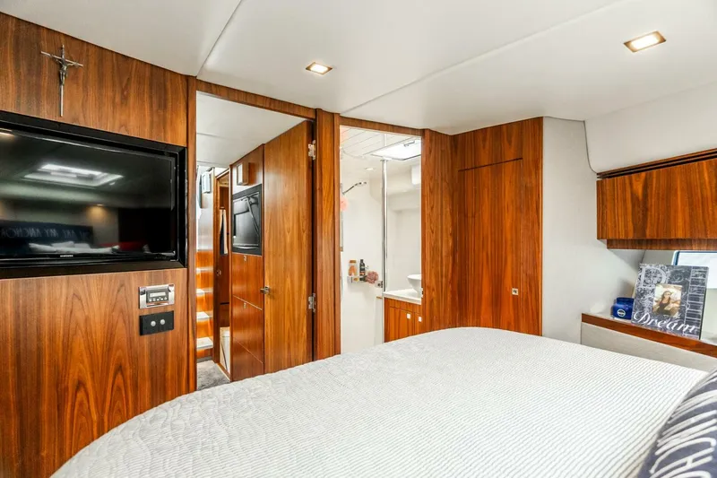 Slide: The Image of Riviera 4800 Sport Yacht 2019 - 58
