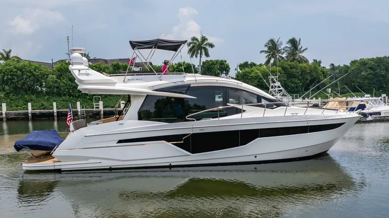 The Image of Galeon 510 Skybridge 2017 - 0