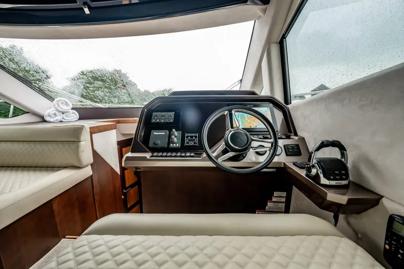 Slide: The Image of Galeon 510 Skybridge 2017 - 17