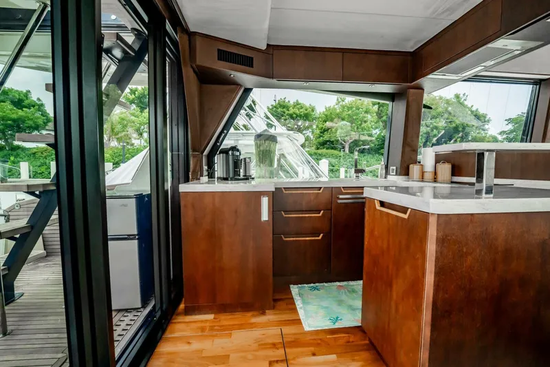 Slide: The Image of Galeon 510 Skybridge 2017 - 9