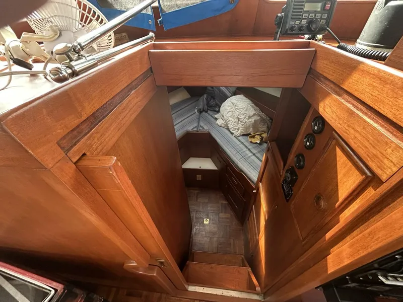 Slide: The Image of Albin Dual Cabin 1978 - 32