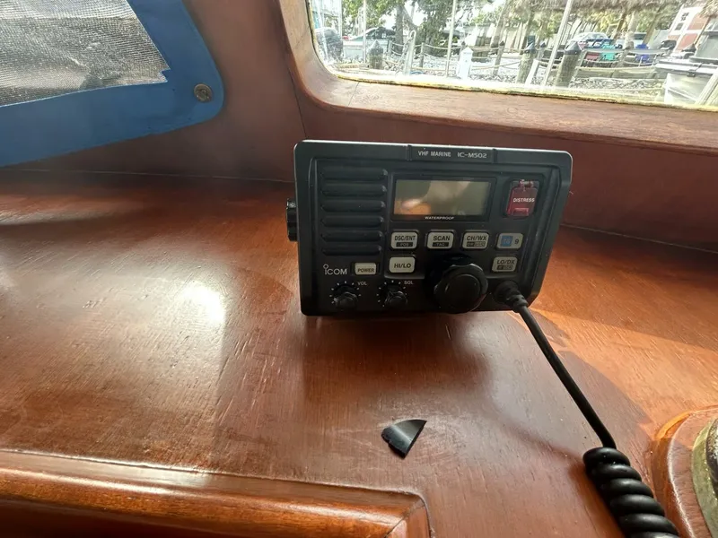 Slide: The Image of Albin Dual Cabin 1978 - 8