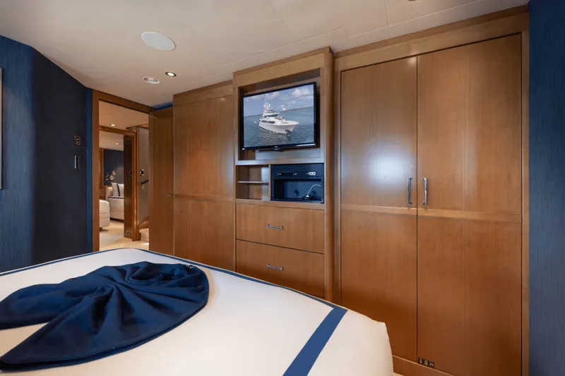 Slide: The Image of Westport 40M 2014 - 72