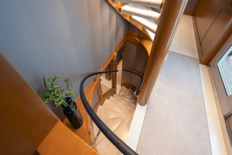 Slide: The Image of Westport 40M 2014 - 90