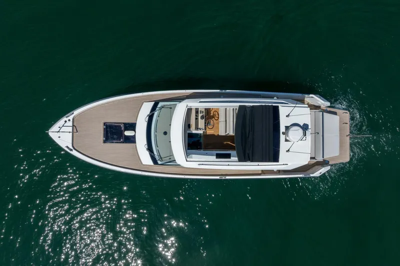 Slide: The Image of Delta 33 Coupe 2023 - 3