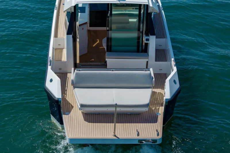 Slide: The Image of Delta 33 Coupe 2023 - 6