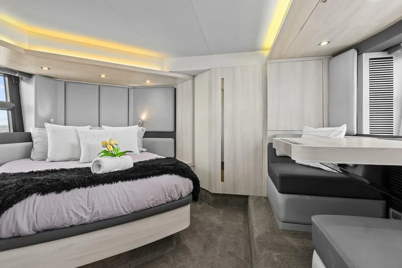 Slide: The Image of Azimut 55S 2015 - 15
