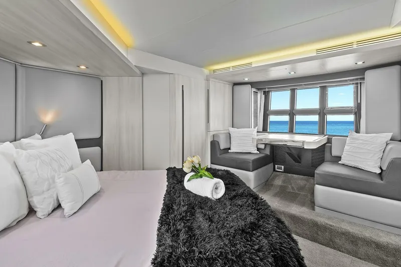 Slide: The Image of Azimut 55S 2015 - 16