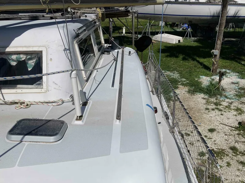 Slide: The Image of Catalac 9 Meter 1976 - 9