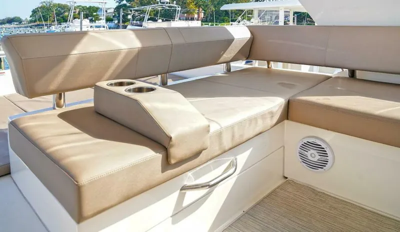 Slide: The Image of Carver Yachts C40 2020 - 10