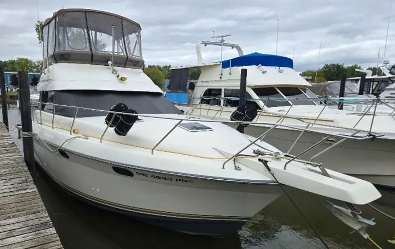The Image of Silverton 37 Motor Yacht 1991 - 0