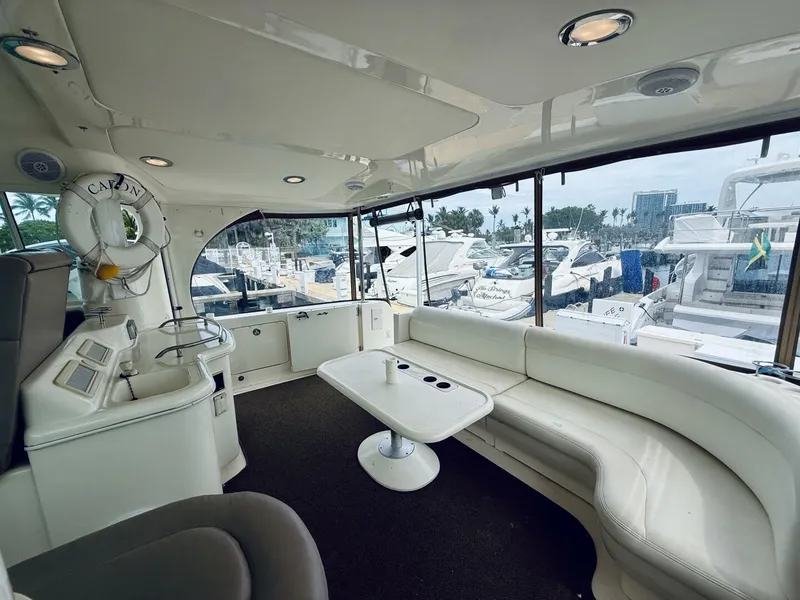 Slide: The Image of Sea Ray 480 Motor Yacht 2003 - 17