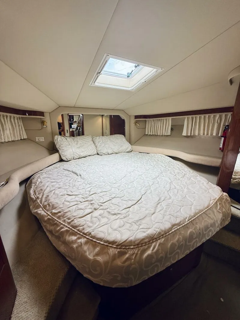 Slide: The Image of Sea Ray 480 Motor Yacht 2003 - 37