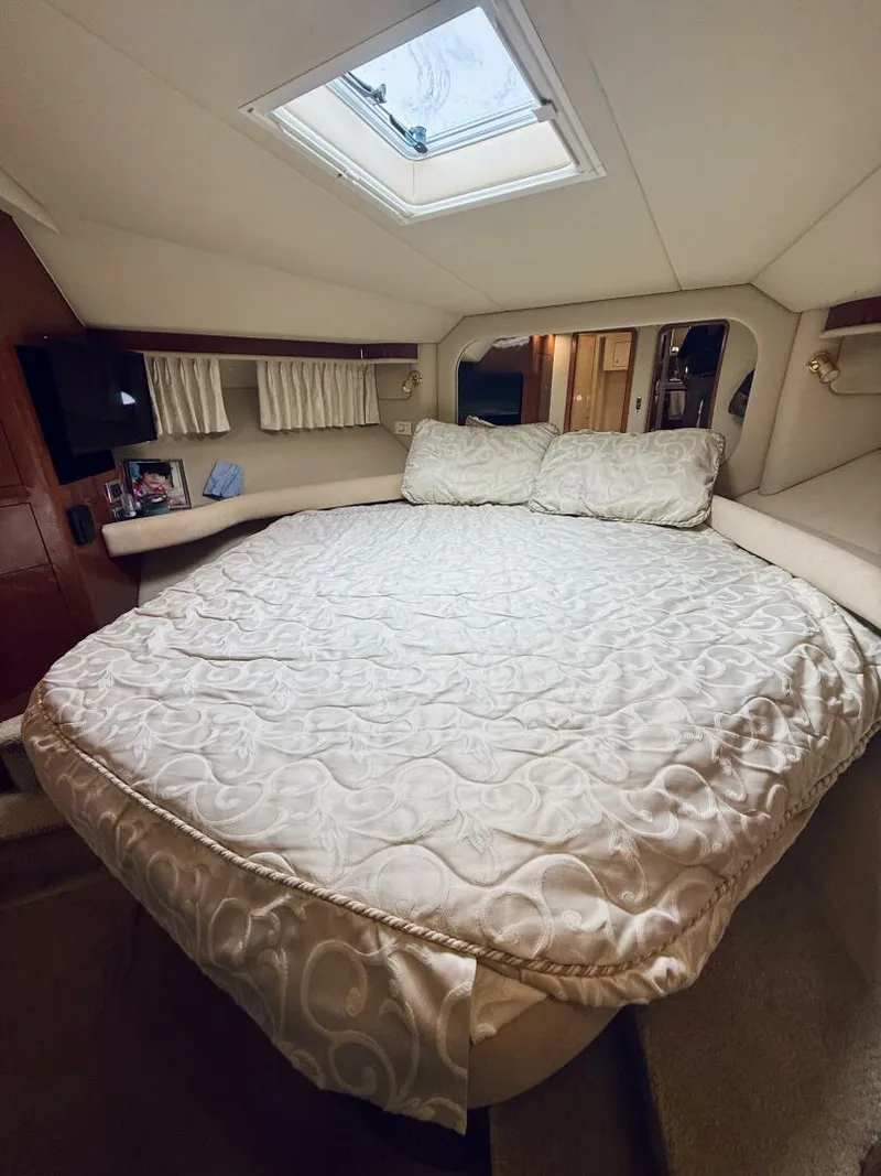 Slide: The Image of Sea Ray 480 Motor Yacht 2003 - 38