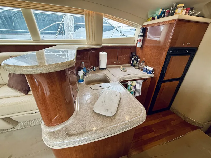 Slide: The Image of Sea Ray 480 Motor Yacht 2003 - 49