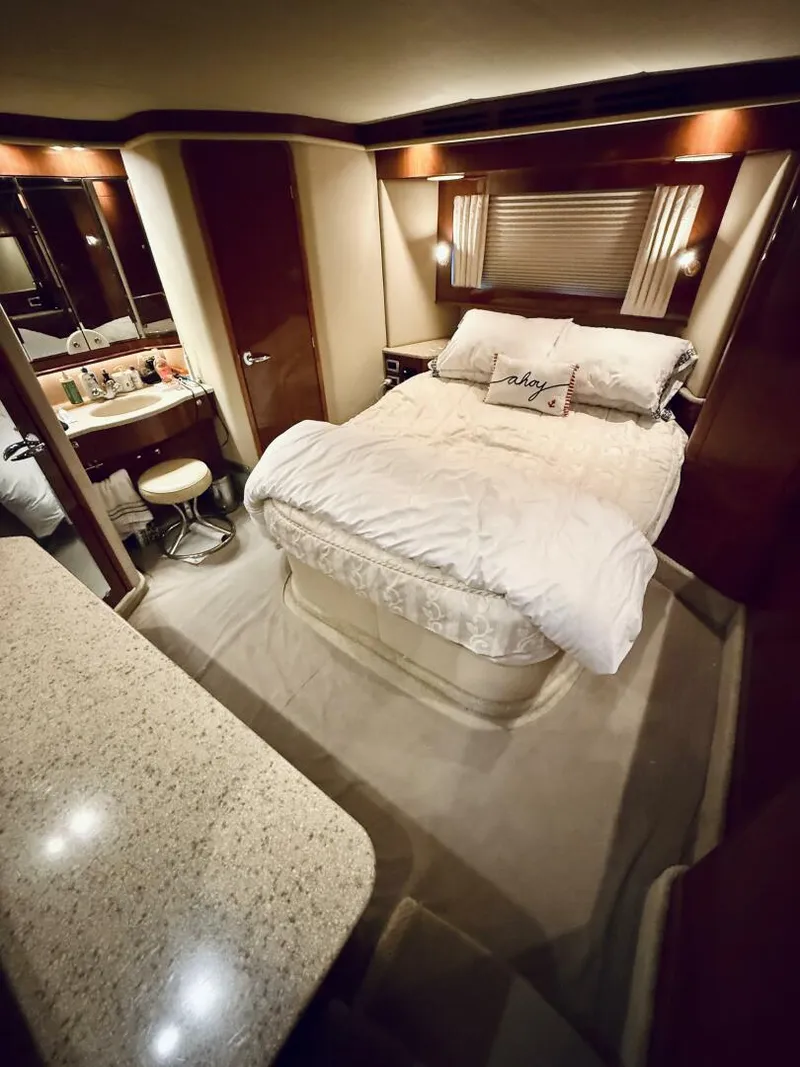 Slide: The Image of Sea Ray 480 Motor Yacht 2003 - 54