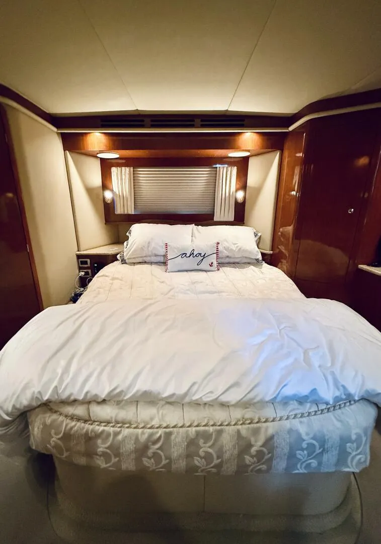 Slide: The Image of Sea Ray 480 Motor Yacht 2003 - 57