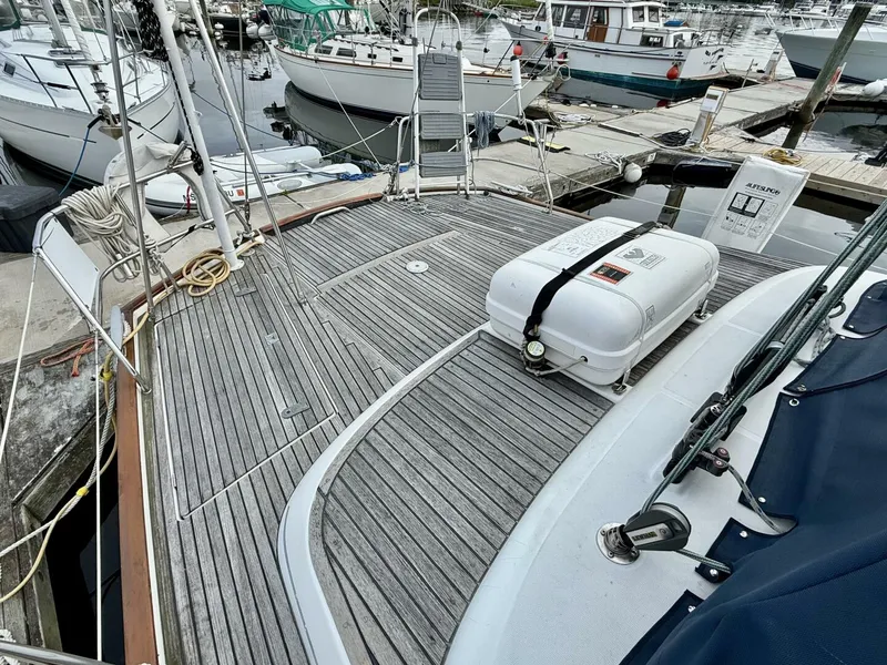 Slide: The Image of Beneteau 2003 - 13