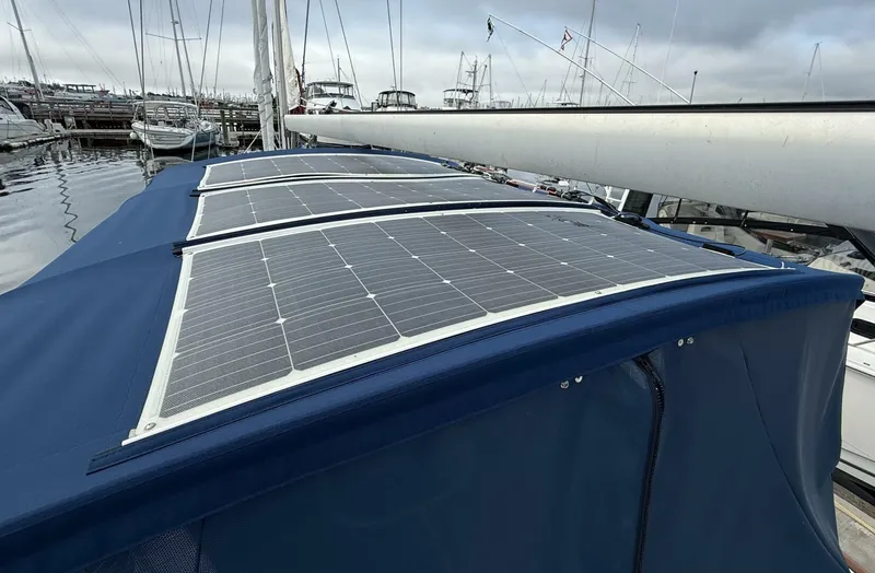 Slide: The Image of Beneteau 2003 - 19