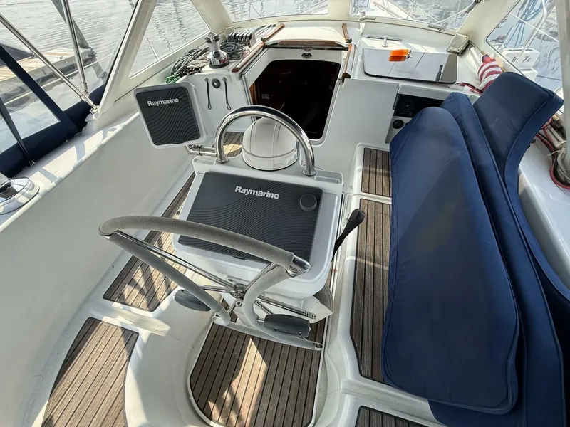 Slide: The Image of Beneteau 2003 - 20
