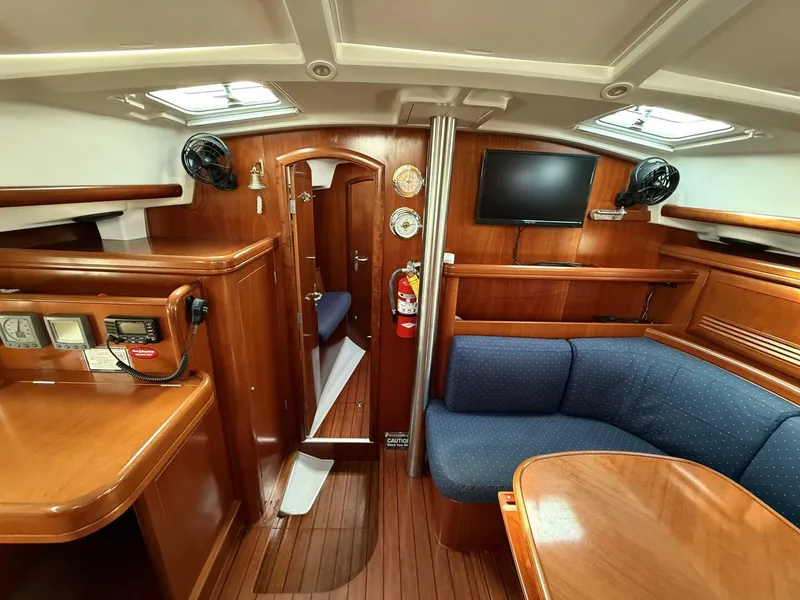 Slide: The Image of Beneteau 2003 - 23