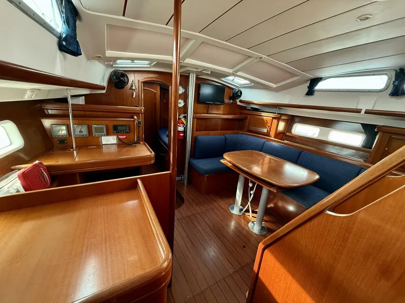 Slide: The Image of Beneteau 2003 - 29