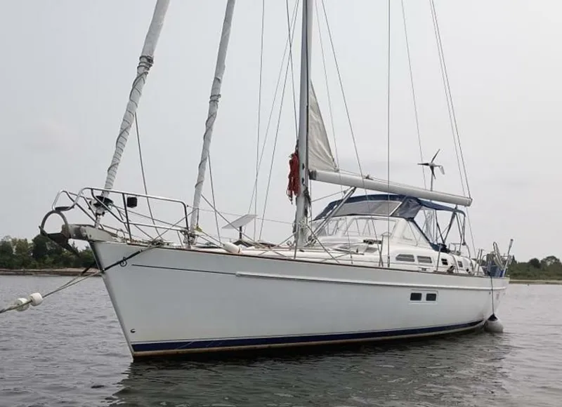 Slide: The Image of Beneteau 2003 - 4