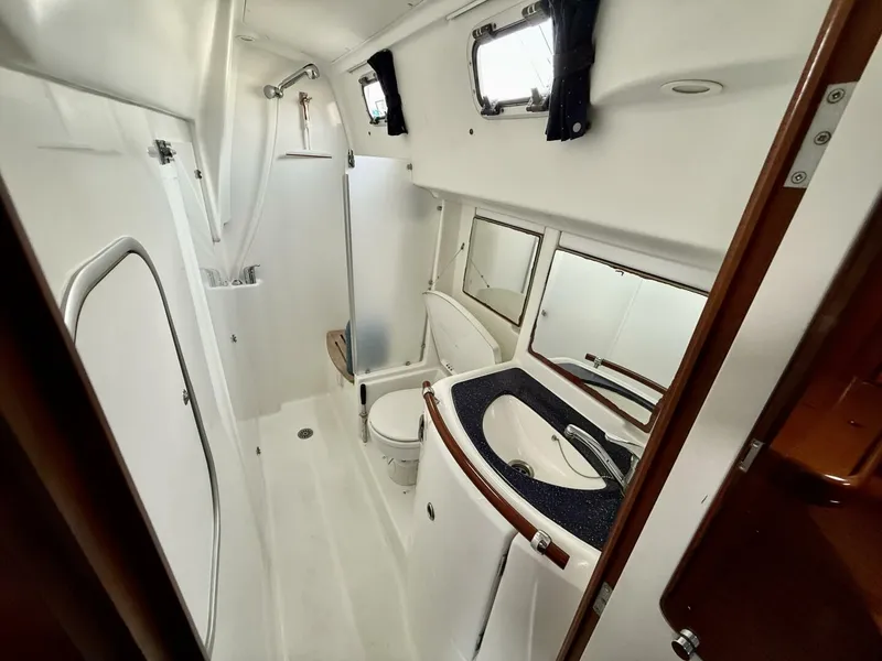 Slide: The Image of Beneteau 2003 - 41