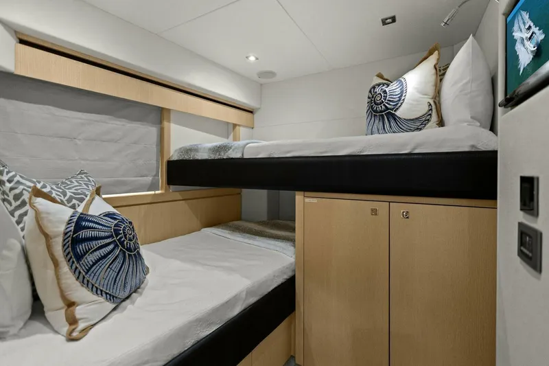 Slide: The Image of Sunseeker 73 Manhattan 2013 - 118