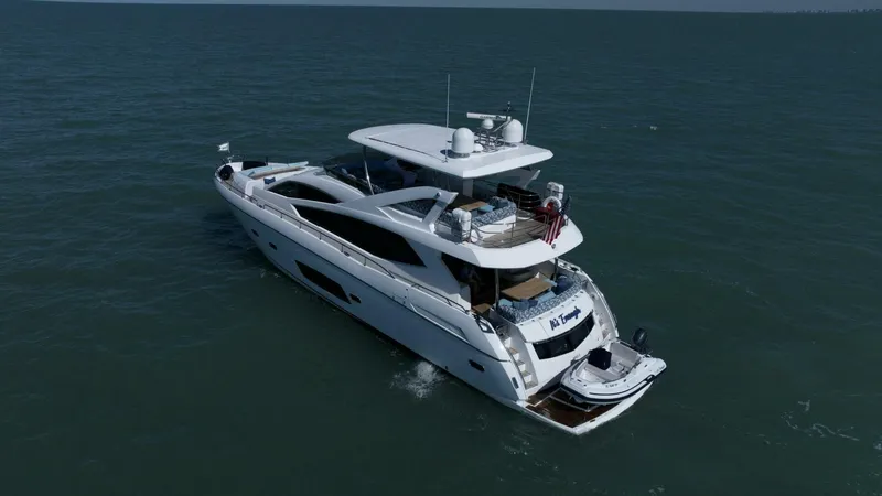 Slide: The Image of Sunseeker 73 Manhattan 2013 - 12