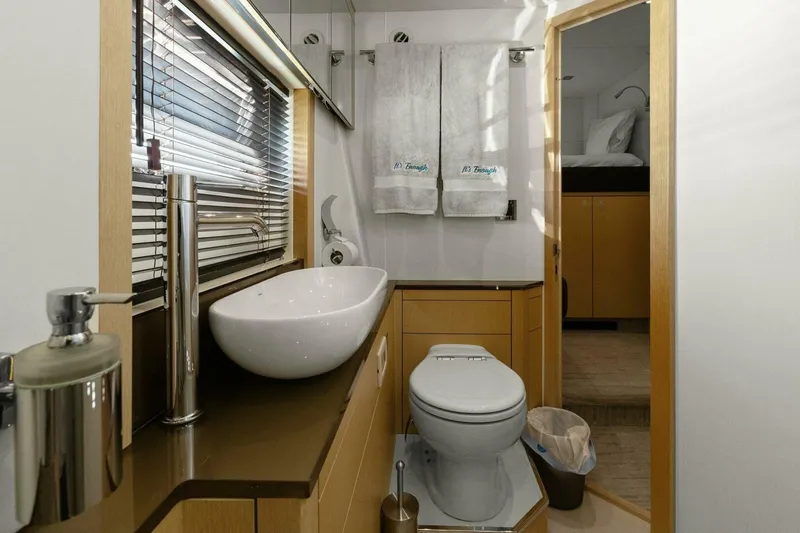 Slide: The Image of Sunseeker 73 Manhattan 2013 - 121