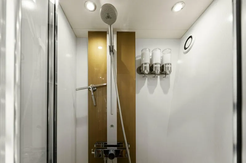Slide: The Image of Sunseeker 73 Manhattan 2013 - 122
