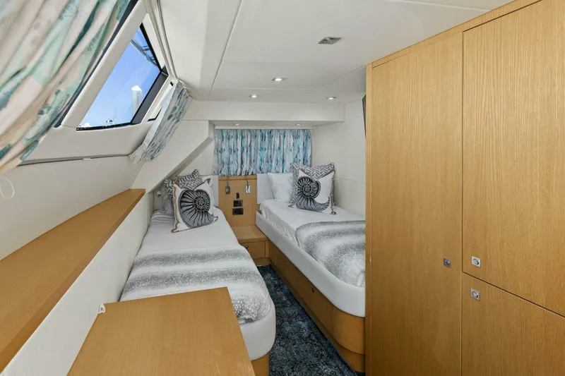 Slide: The Image of Sunseeker 73 Manhattan 2013 - 124