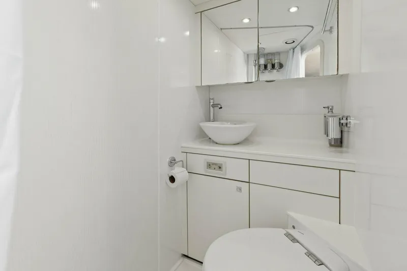 Slide: The Image of Sunseeker 73 Manhattan 2013 - 126