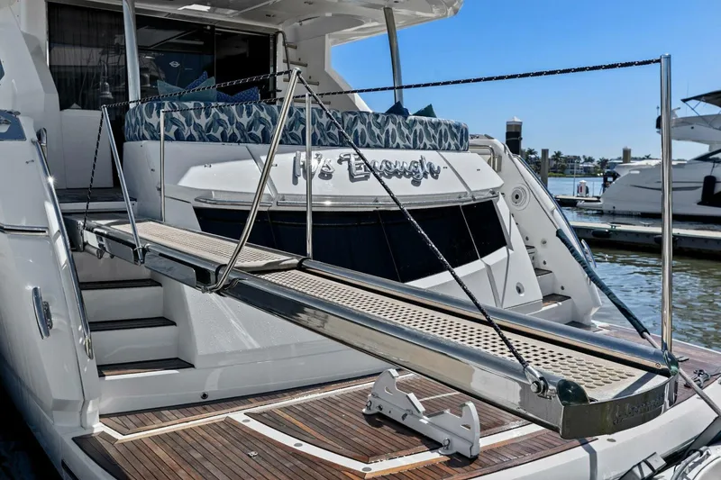 Slide: The Image of Sunseeker 73 Manhattan 2013 - 132
