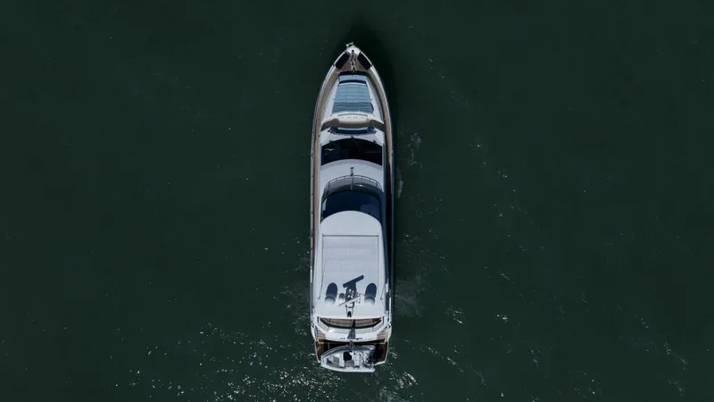Slide: The Image of Sunseeker 73 Manhattan 2013 - 21