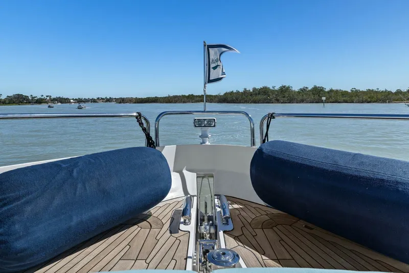 Slide: The Image of Sunseeker 73 Manhattan 2013 - 27