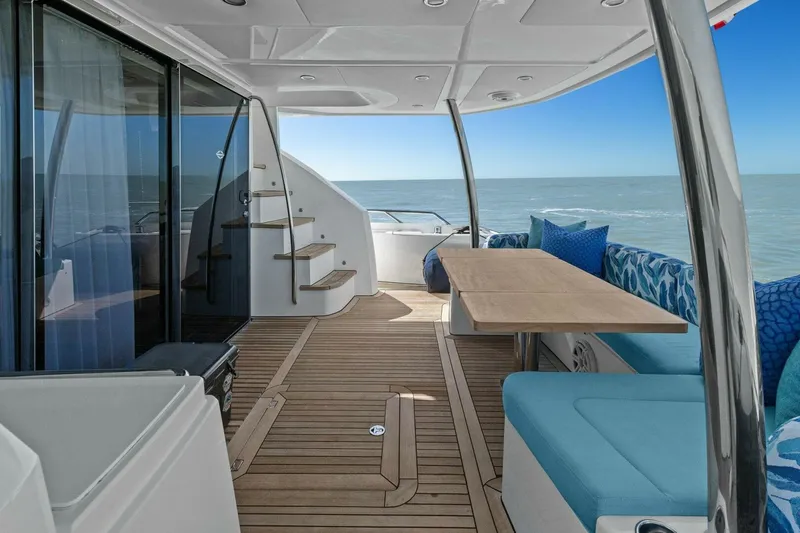 Slide: The Image of Sunseeker 73 Manhattan 2013 - 35