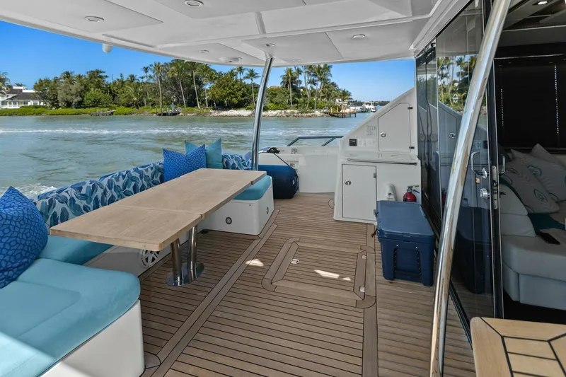 Slide: The Image of Sunseeker 73 Manhattan 2013 - 36