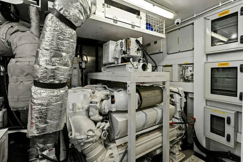 Slide: The Image of Sunseeker 73 Manhattan 2013 - 5