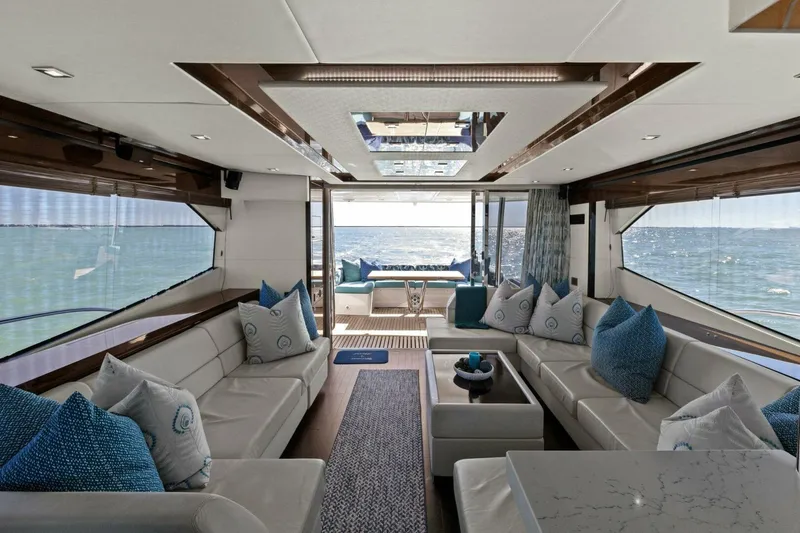 Slide: The Image of Sunseeker 73 Manhattan 2013 - 50