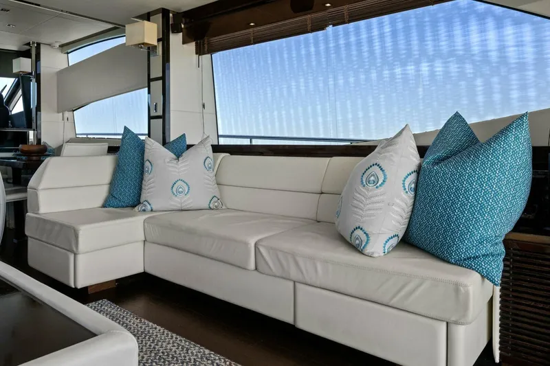 Slide: The Image of Sunseeker 73 Manhattan 2013 - 52
