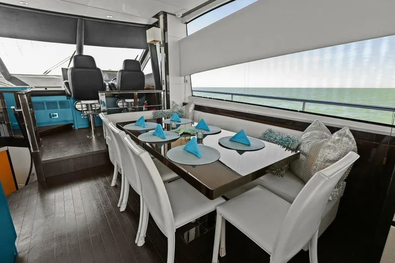 Slide: The Image of Sunseeker 73 Manhattan 2013 - 57