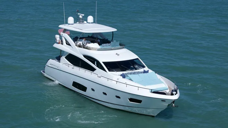 Slide: The Image of Sunseeker 73 Manhattan 2013 - 6