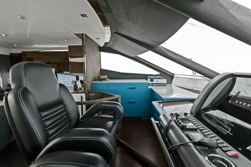 Slide: The Image of Sunseeker 73 Manhattan 2013 - 69