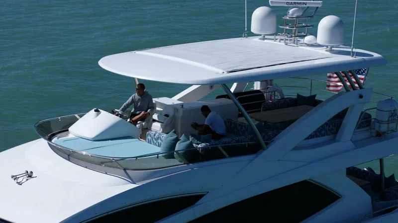 Slide: The Image of Sunseeker 73 Manhattan 2013 - 8
