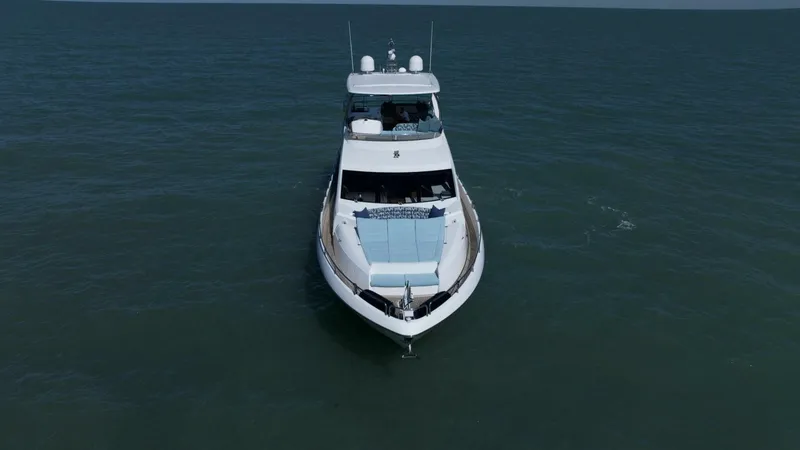 Slide: The Image of Sunseeker 73 Manhattan 2013 - 9