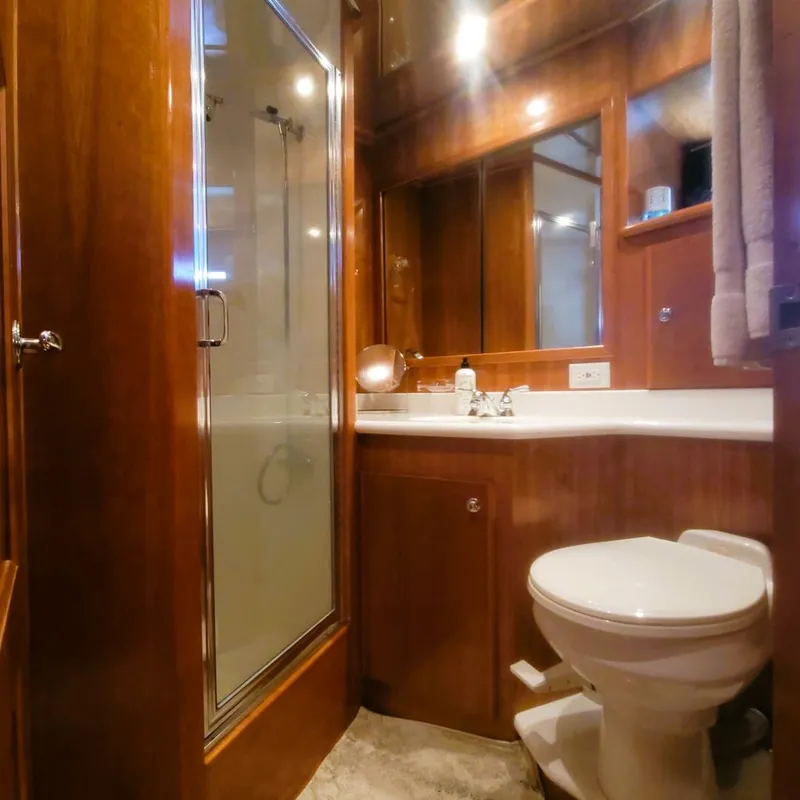 Slide: The Image of Navigator 3900 Californian 2003 - 11