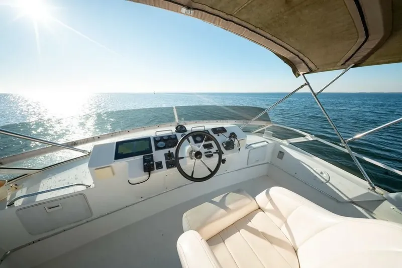 Slide: The Image of Navigator 3900 Californian 2003 - 17