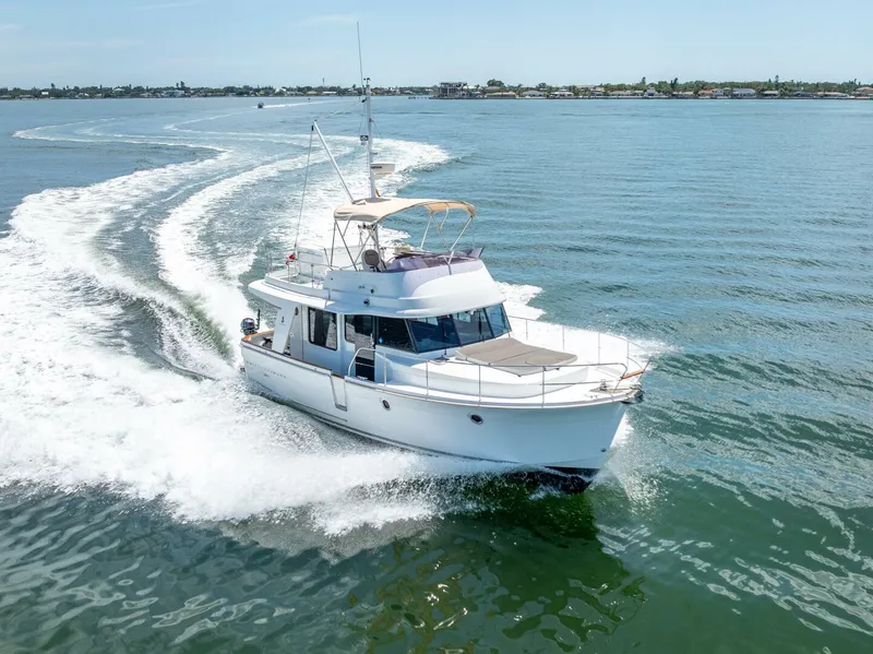 The Image of Beneteau Swift Trawler 34 2015 - 0